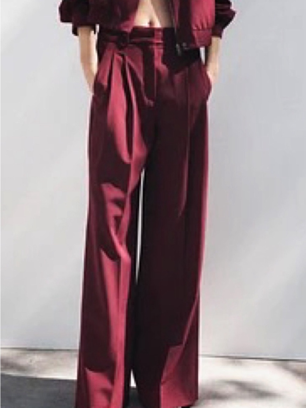 ZARA Burgundy Wide Leg High Rise Pleated Trouser! 🥀